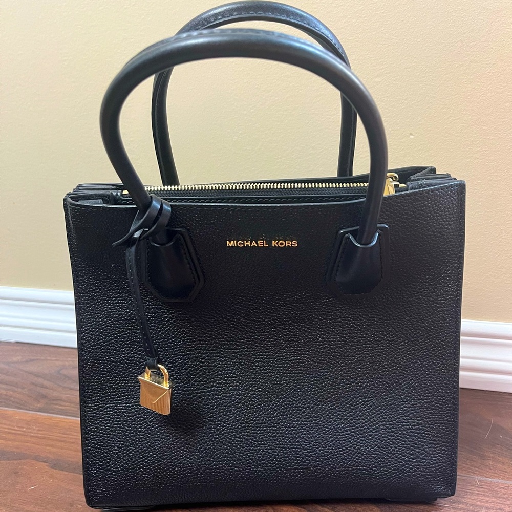 Black Michael Kors Purse